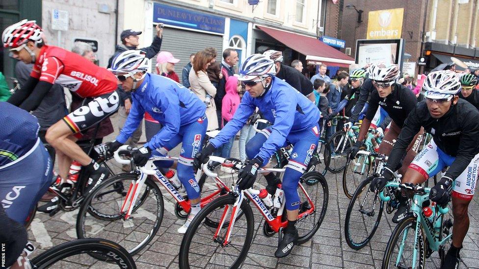 The riders are about to start the final day of Giro d'Italia action on Irish soil as stage three is about to start in Armagh City