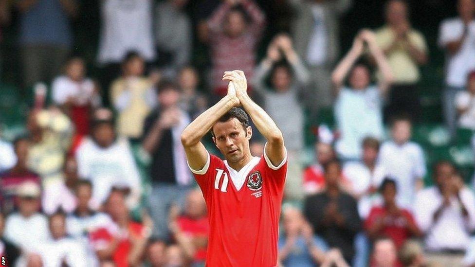 Wales captain Ryan Giggs retires