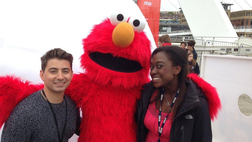 Ricky and Ayshah meet Elmo