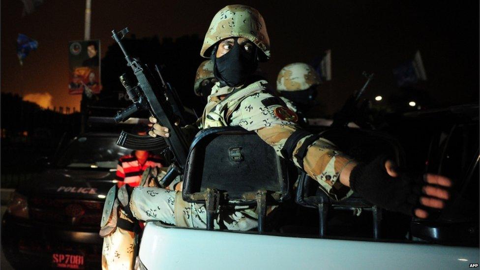 Pakistani troops at Karachi airport