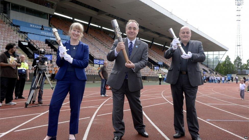 They are being paraded at Meadowbank by Shona Robison MSP, First Minister Alex Salmond and Councillor Steve Cardownie.