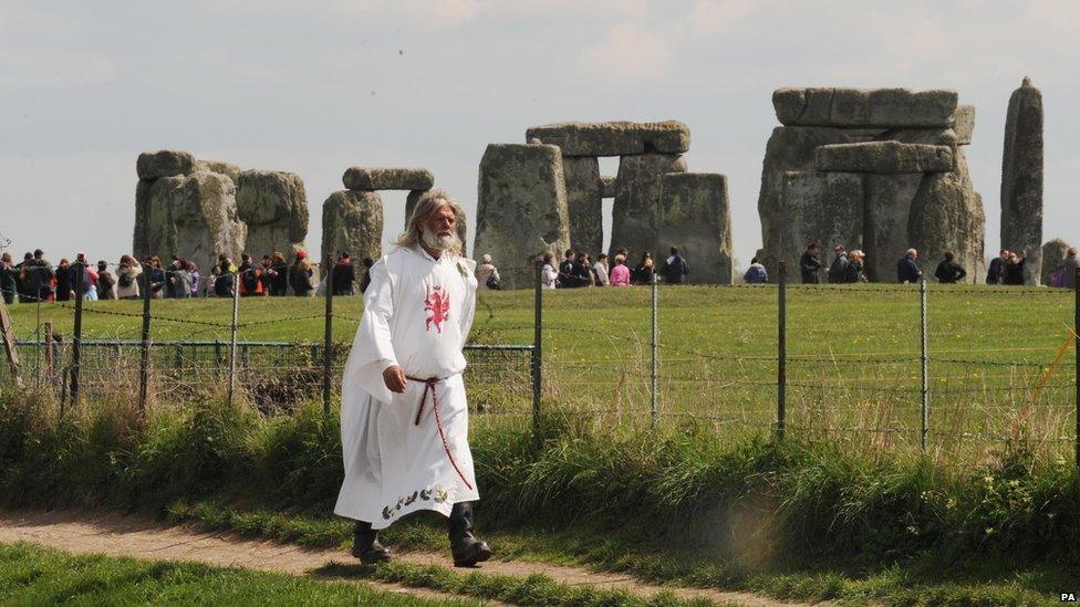 King Arthur Pendragon walks close to Stonehenge in 2009