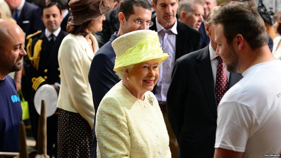 The Queen is introduced to the cast and crew of Game of Thrones