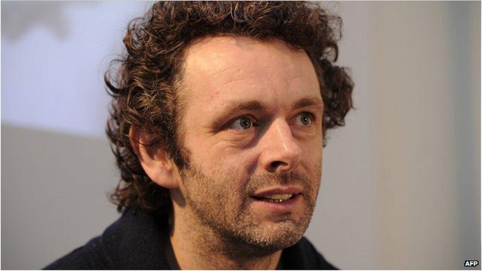 Bu Michael Sheen hefyd yn perfformio yn Under Milk Wood yn ddiweddar