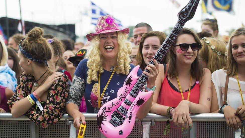 Glastonbury crowds