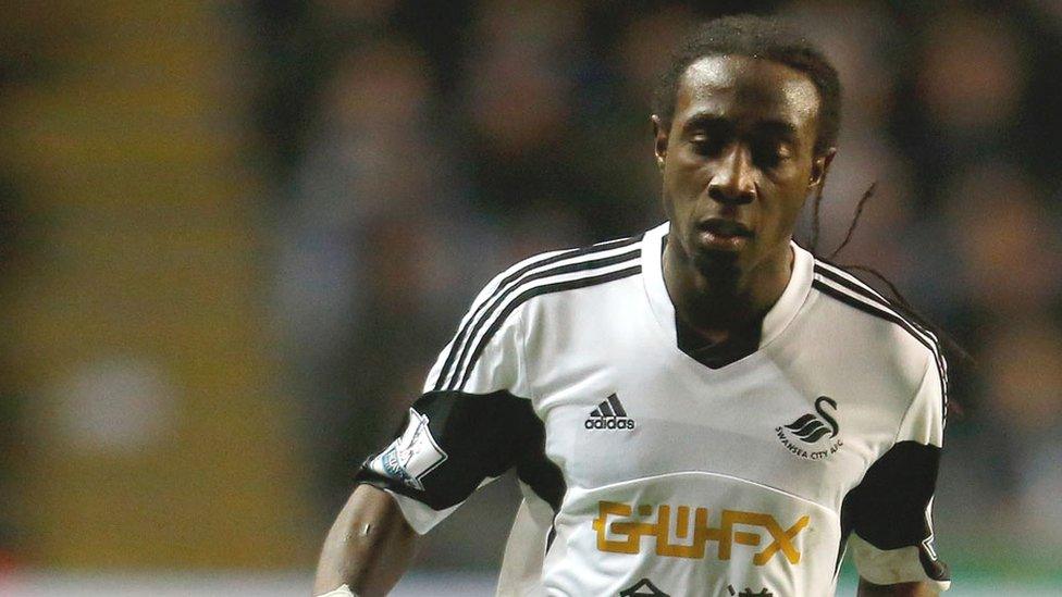 Marvin Emnes in action for Swansea City