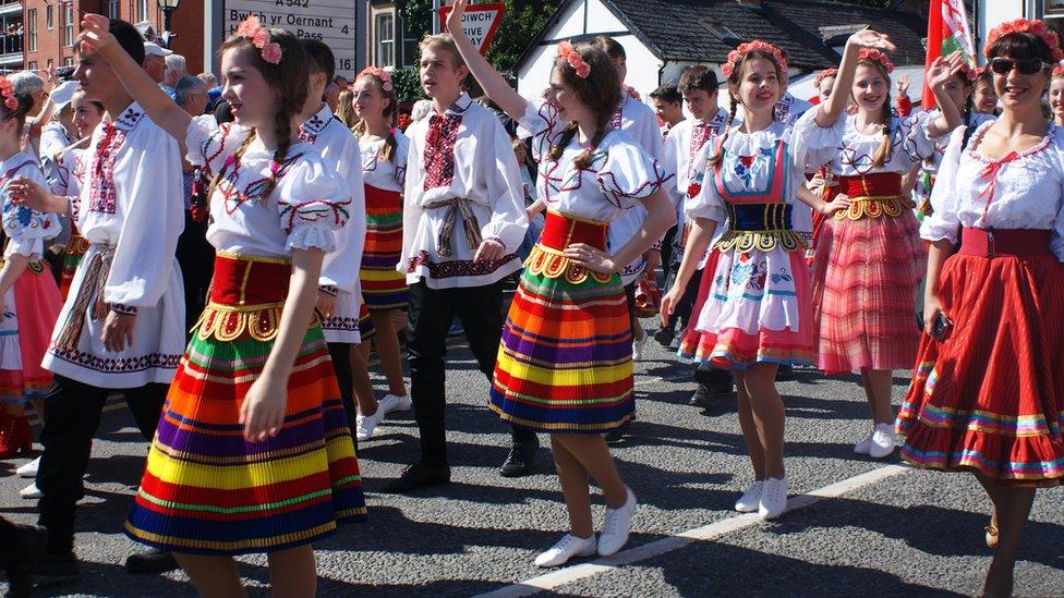 Gorymdaith Eisteddfod Llangollen