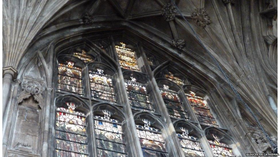 The dirty masonry in the Lady Chapel