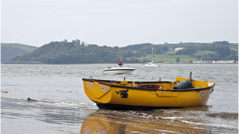 Castell Llansteffan o Lan-y-fferi