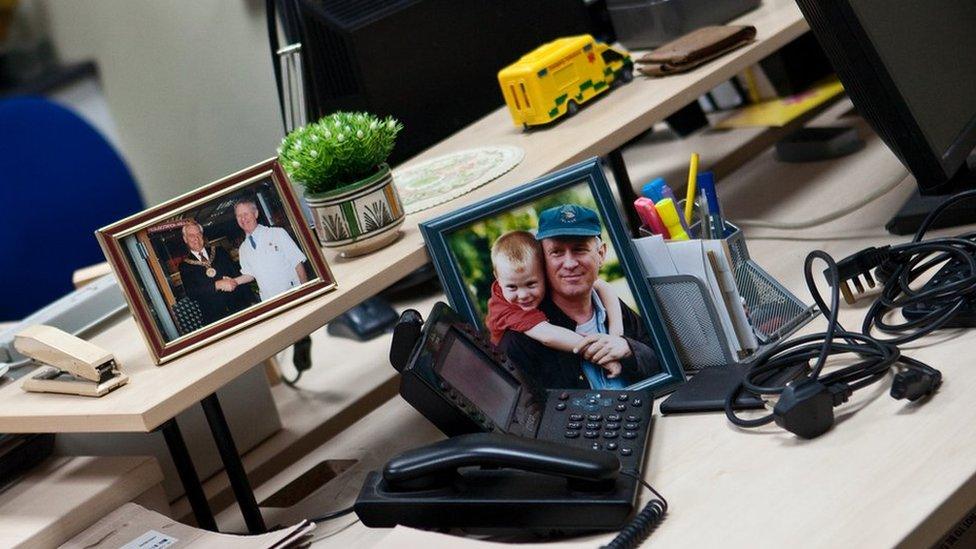 Swyddfa pwy yw hon? // Whose office is this?