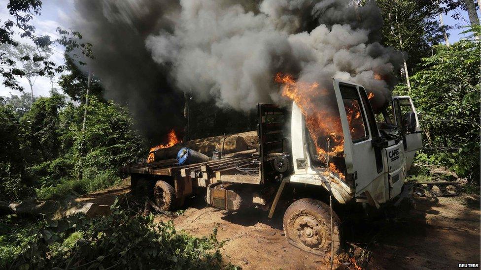 Ka'apor indigenous group burns truck