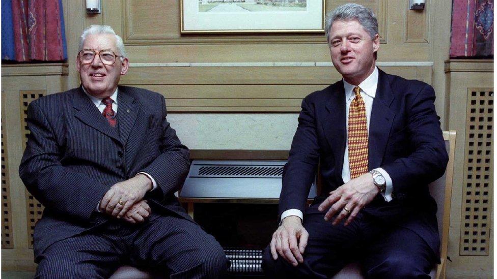 Ian Paisley with former US president Bill Clinton