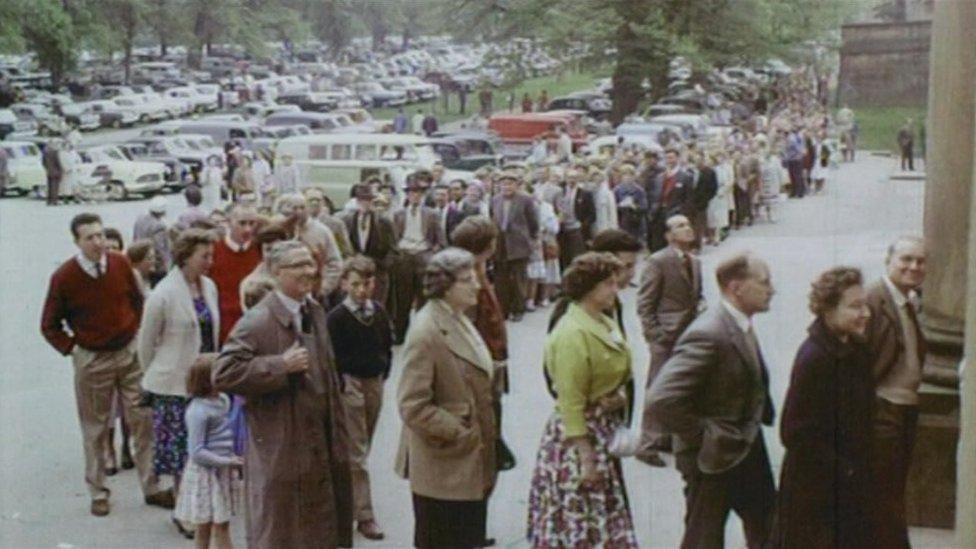 Queues at Chatsworth House