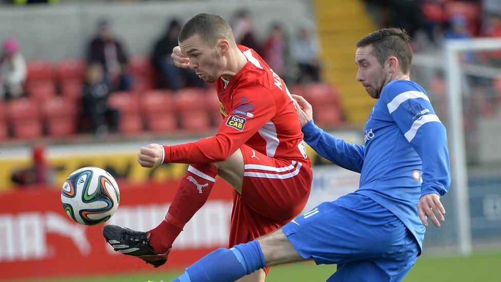 Martin Donnelly and Jason McCartney both got their names on the scoresheet in the Premiership game at Solitude