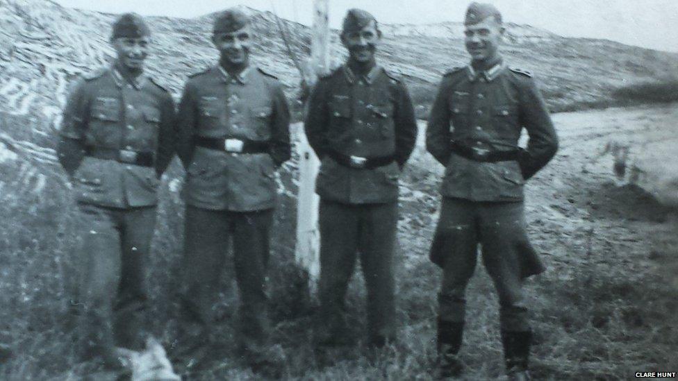 Deutsche Soldaten im besetzten Holland
