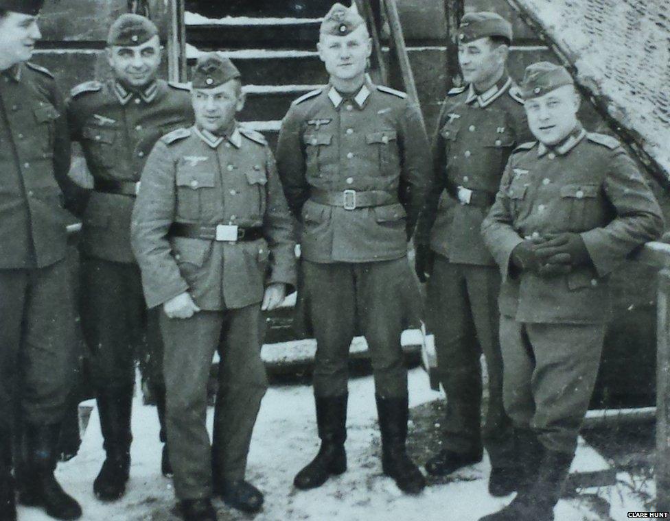 Deutsche Soldaten im besetzten Holland