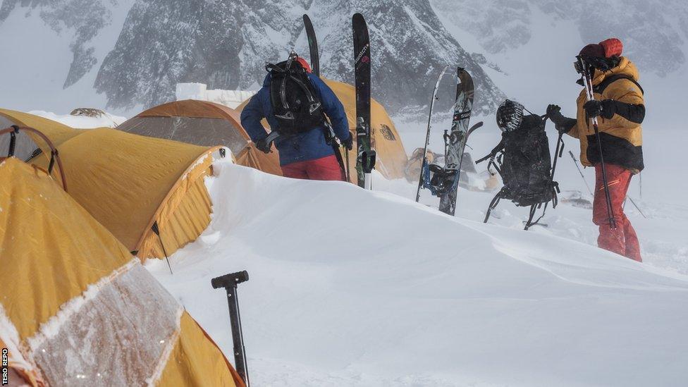 Weather conditions can change rapidly and the expedition wake up to find an overnight snow storm has all-but buried their tents