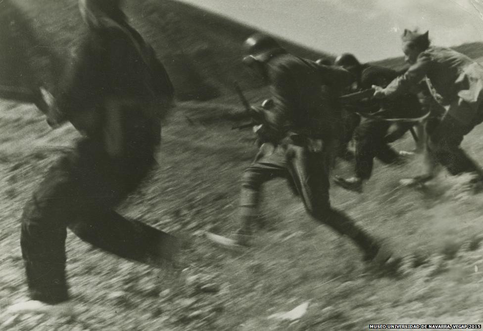 Robert Capa: Santa Eulalia. Aragon Front. August 1936