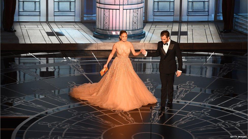 Jennifer Lopez (left) and Chris Pine