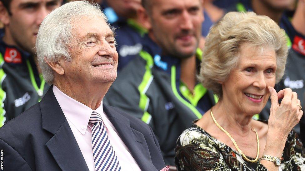 Richie Benaud and wife Daphne