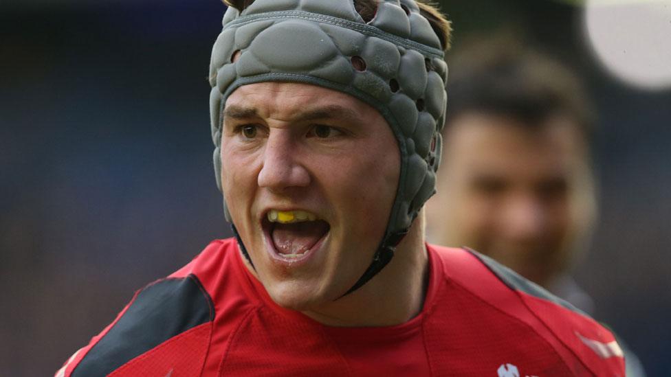 Jonathan Davies in a scrum cap