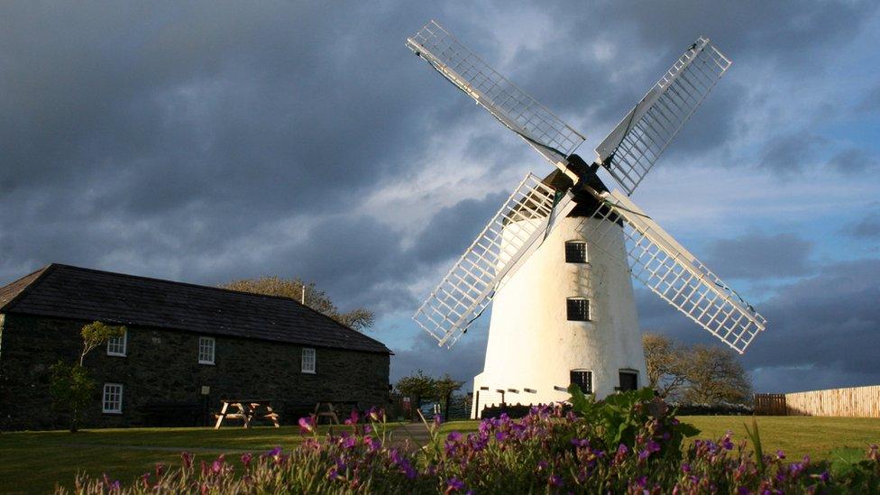 Llynnon Mill, Llanddeusant, as seen by Lisa Hooton