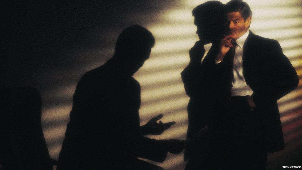 Shady meeting between businessmen