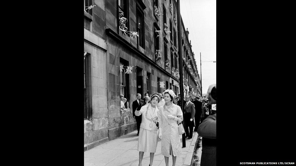 Glasgow Lord Provost Mrs Jean Roberto with the Queen in June 1957