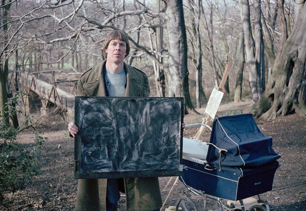 Sargy with drawing and pram