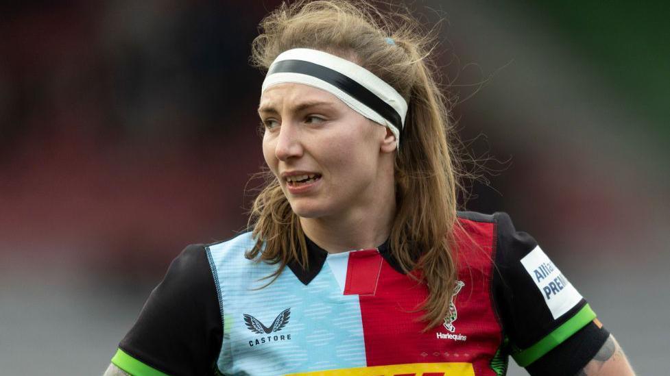 Jade Konkel in action for Harlequins