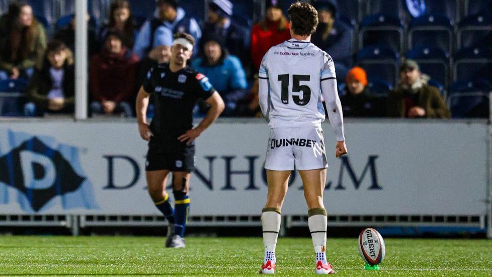 Ospreys' Jack Welsh lines up his kick