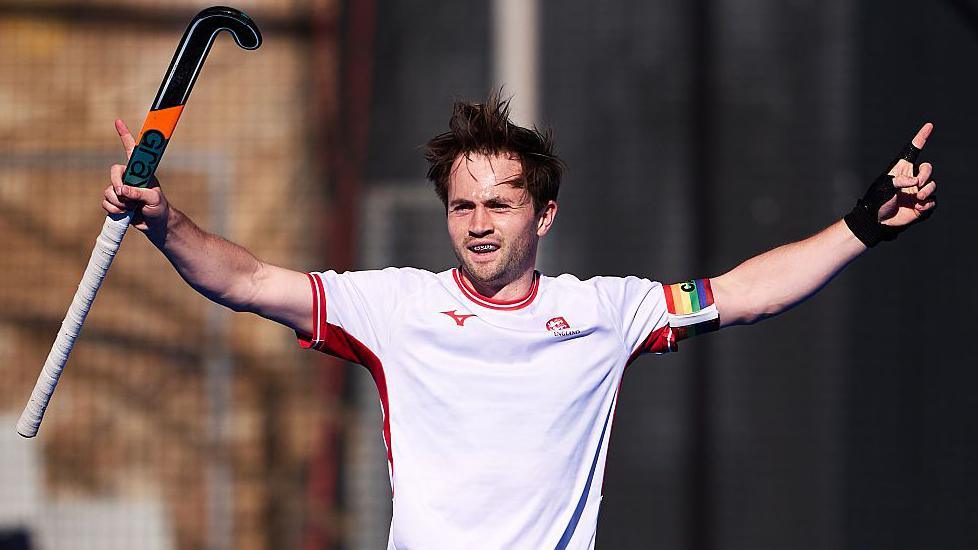 Pro Hockey League: England men beat Spain for second consecutive win - BBC  Sport