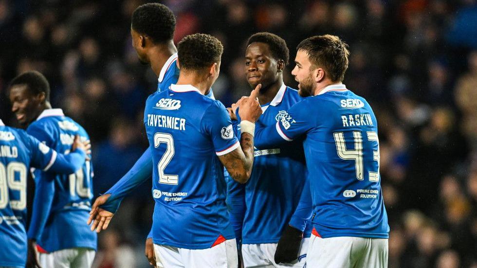 Rangers can go top of the league with a win on Saturday