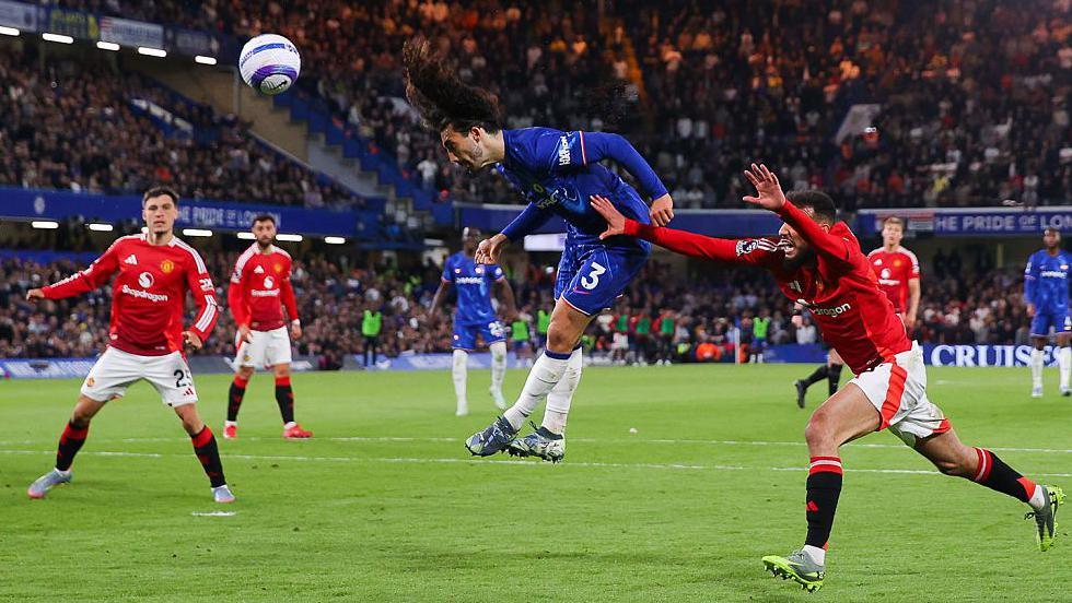 Marc Cucurella heads Chelsea's winning goal