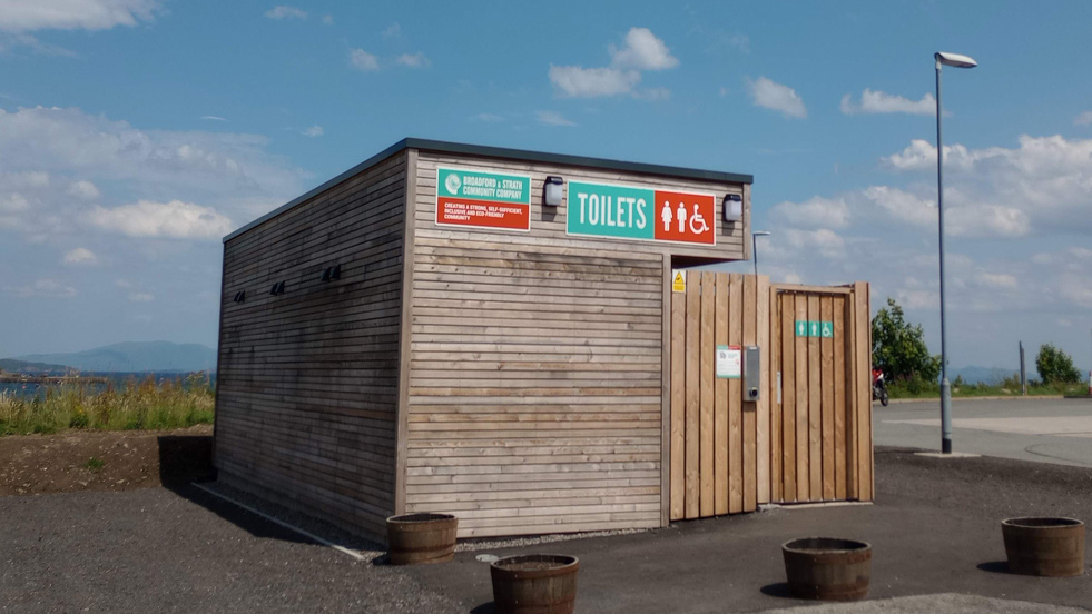 Taighean-beaga poblach san Ath Leathann