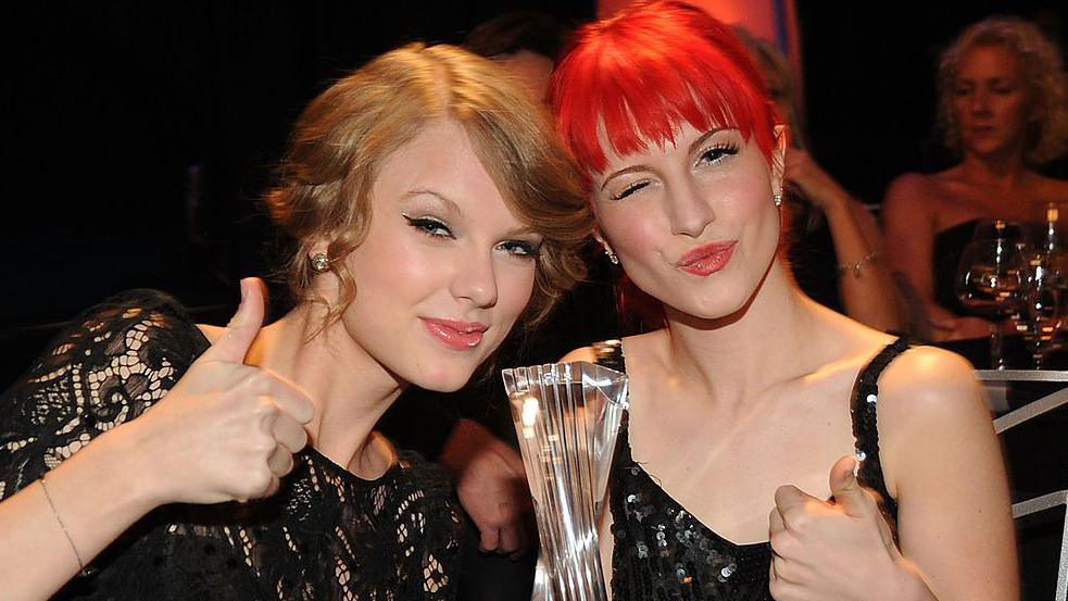 Taylor Swift and Hayley Williams