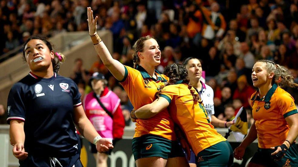 Caitlyn Halse celebrates scoring a try