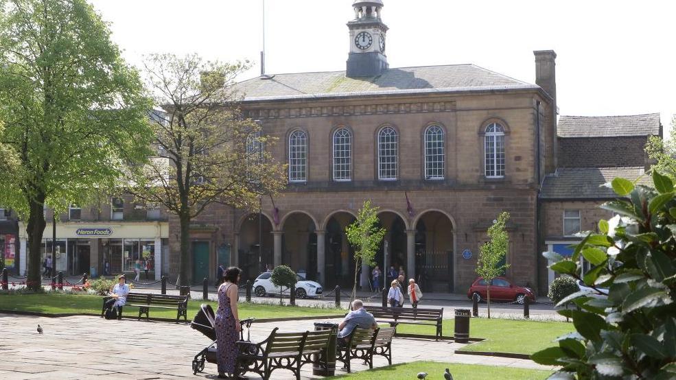 An image of Glossop Town Hall, in Derbyshire