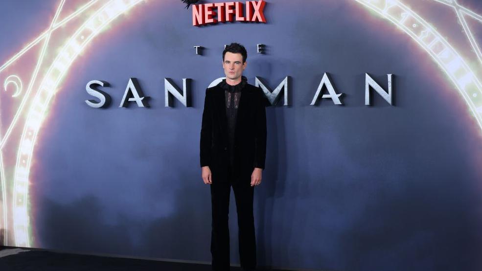 Tom Sturridge attends "The Sandman" World Premiere at BFI Southbank in 2022 in London