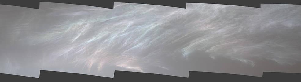 clouds in Mars