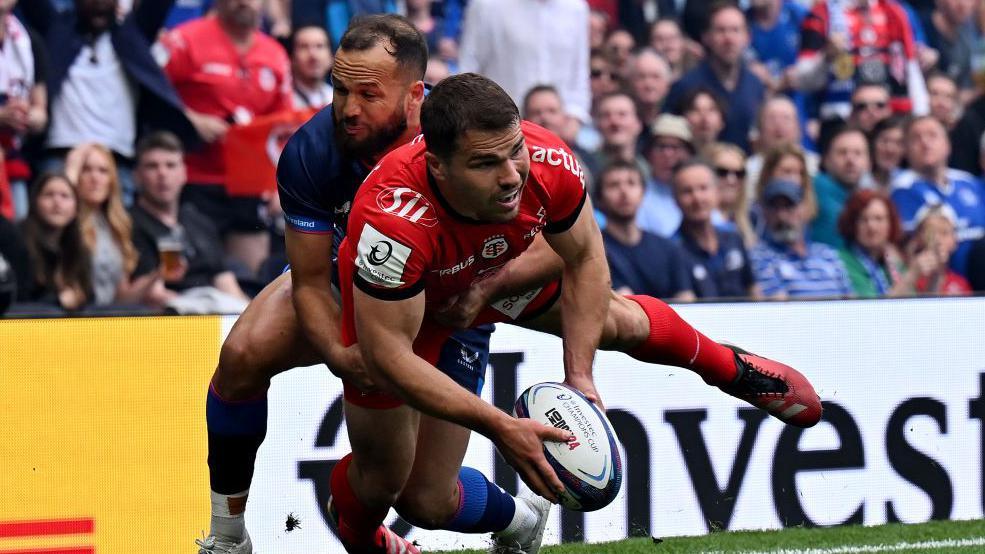 Jamison Gibson-Park tackles Antoine Dupont during the 2024 Champions Cup final at Tottenham Hotspur Stadium 