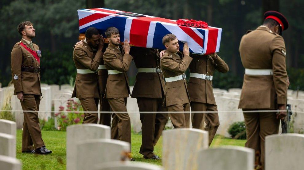 Soldiers carrying the coffin of Pte Henry Moon in the Netherlands