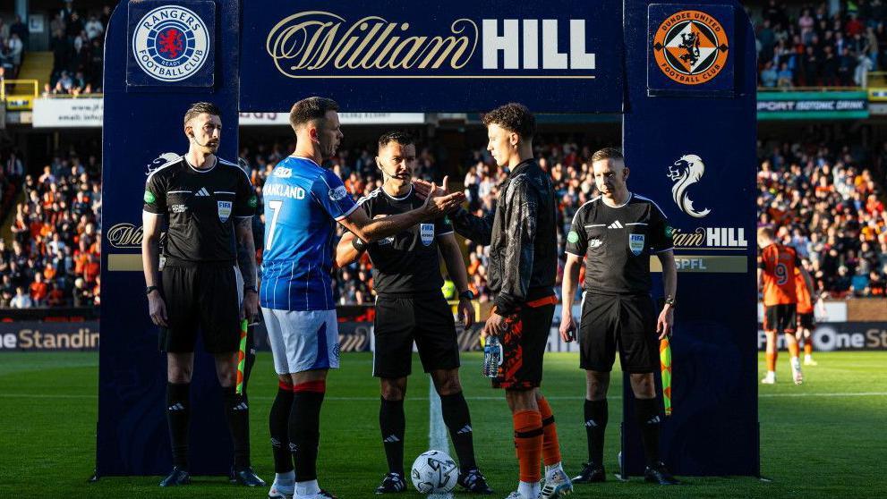 Dylan Tait (right) and Lawrence Shankland shake hands on the opening night of the new season