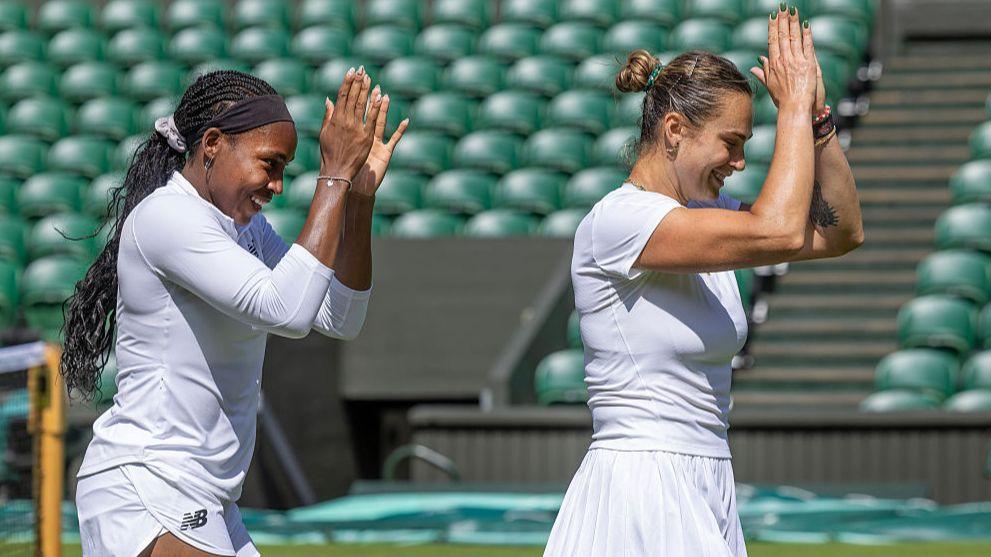 Coco Gauff and Aryna Sabalenka dance on Centre Court