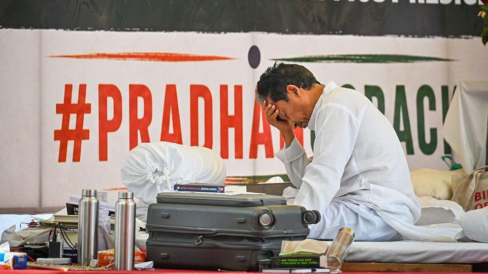 Sonam Wangchuk, Climate activist seen sitting on hunger strike at Jantar Mantar in Delhi.