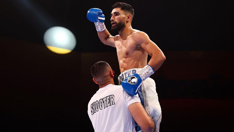 ‘मुक्केबाजी एक गड़बड़ खेल हो सकता है’ – हसन इशाक जैसी संभावना कैसे बनाएं