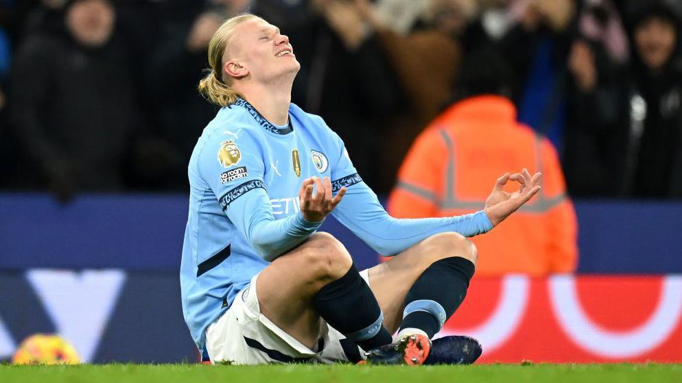 Erling Haaland of Manchester City celebrates scoring his team's second goal during the Premier League match between Manchester City FC and Chelsea FC at Etihad Stadium on January 25, 2025
