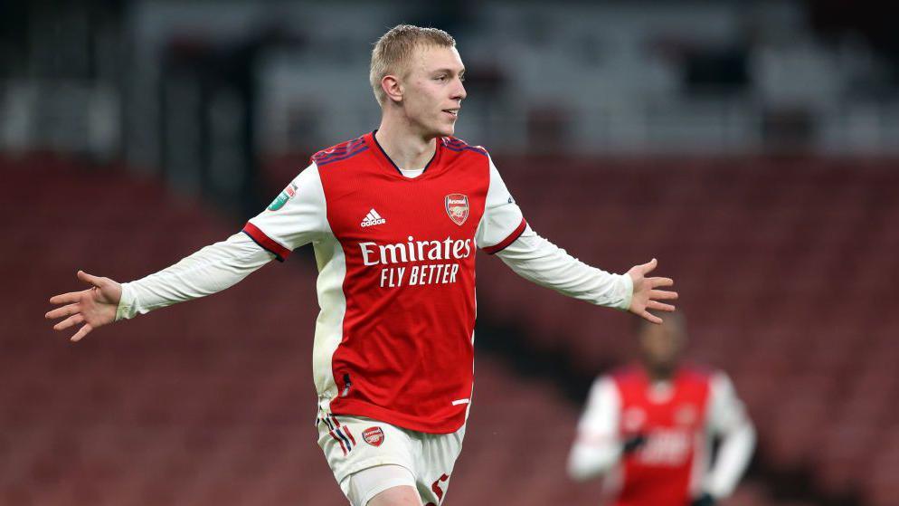 Mika Biereth celebrates