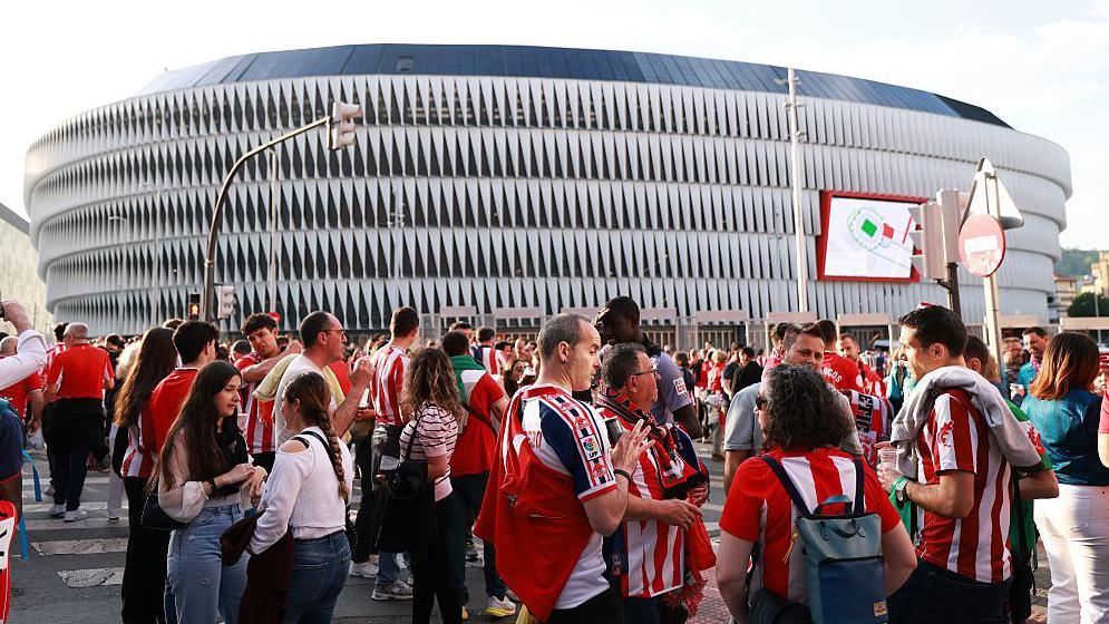 Manchester United played the first leg of their semi-final in the San Mames earlier this month
