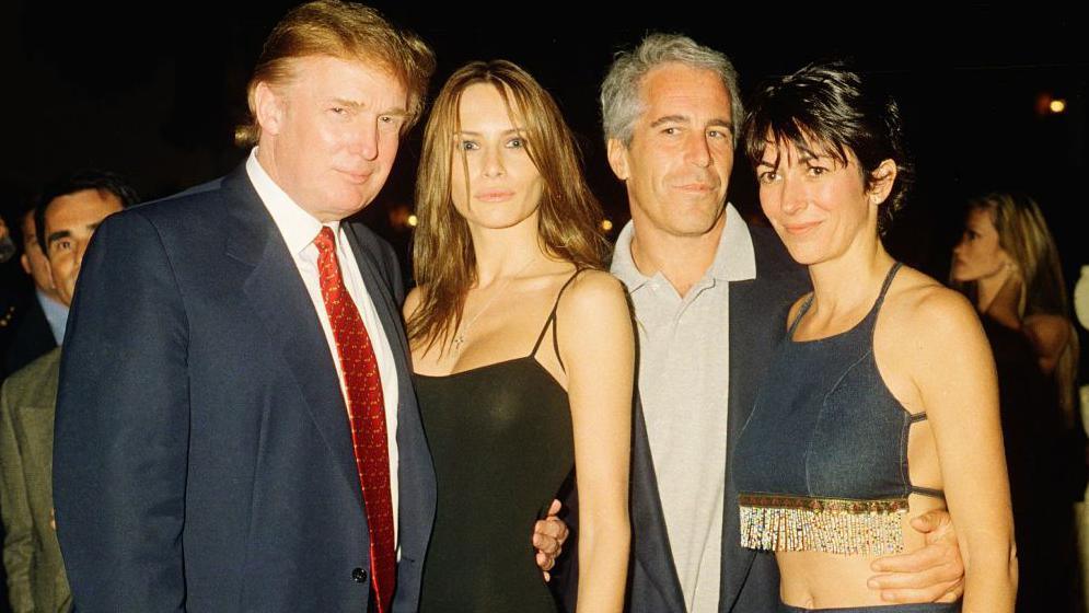 Donald Trump with his girlfriend (and future wife) Melania Knauss, Jeffrey Epstein and Ghislaine Maxwell in Florida in 2000